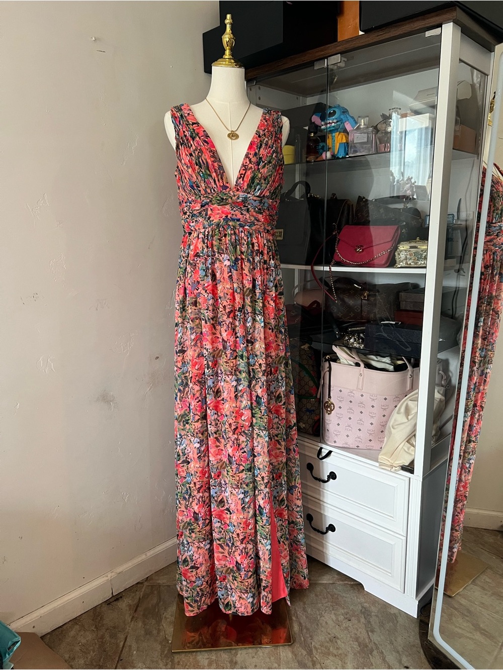Pink Floral V-Neck Maxi Dress with Gathered Waist